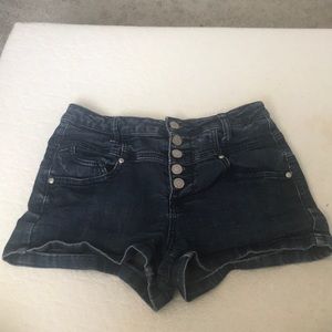 5 button shorts